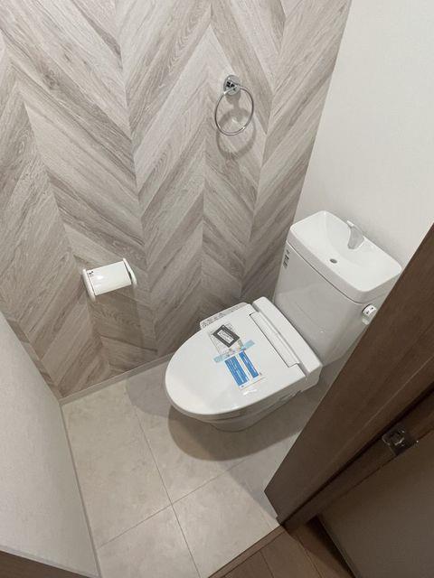 ����7