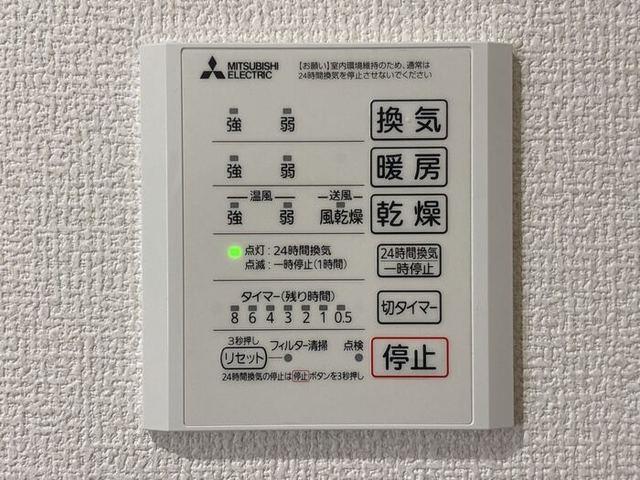 ����11