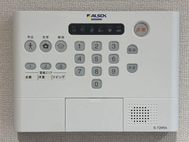 ����10