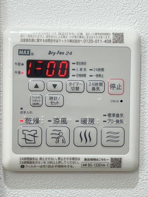����11