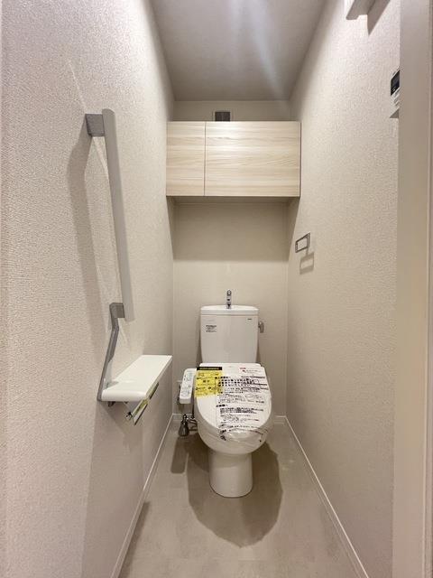 ����8