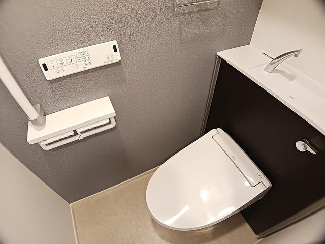 ����7