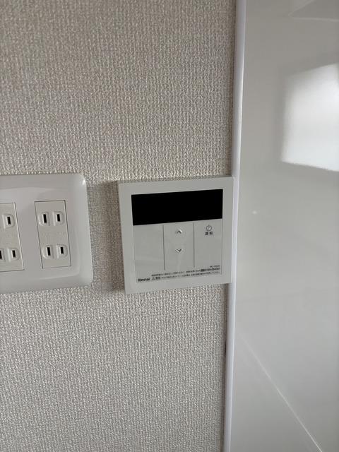 ����10