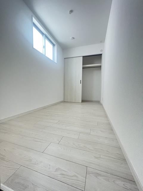 ����2