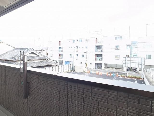 ����10