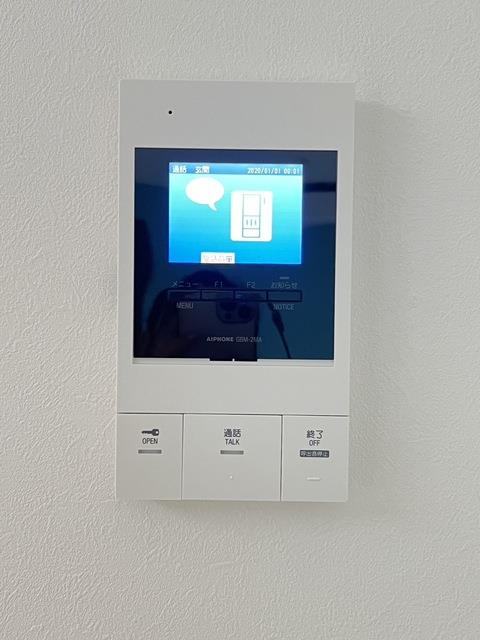 ����10