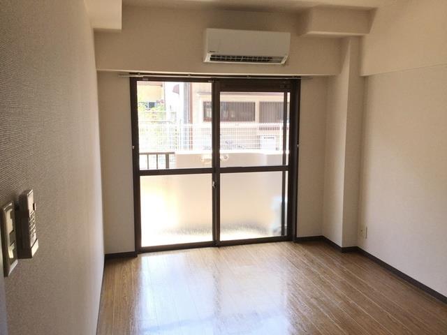 ����1