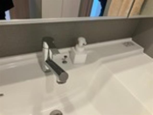 ����8