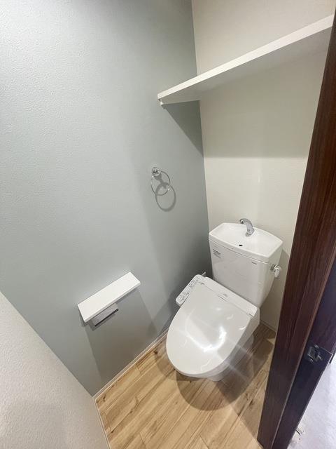 ����8