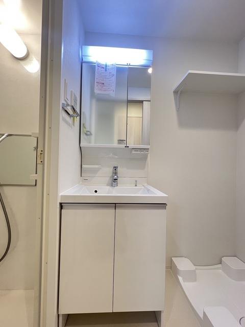 ����8