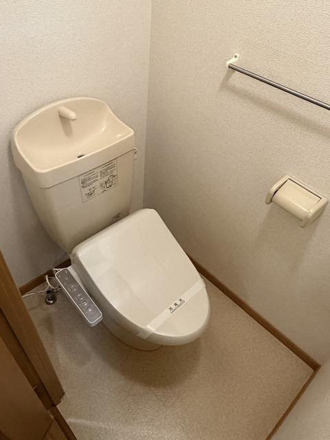 ����8