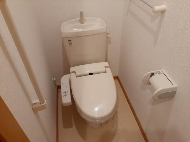 ����4