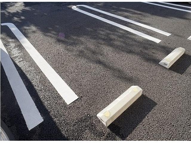 ����9
