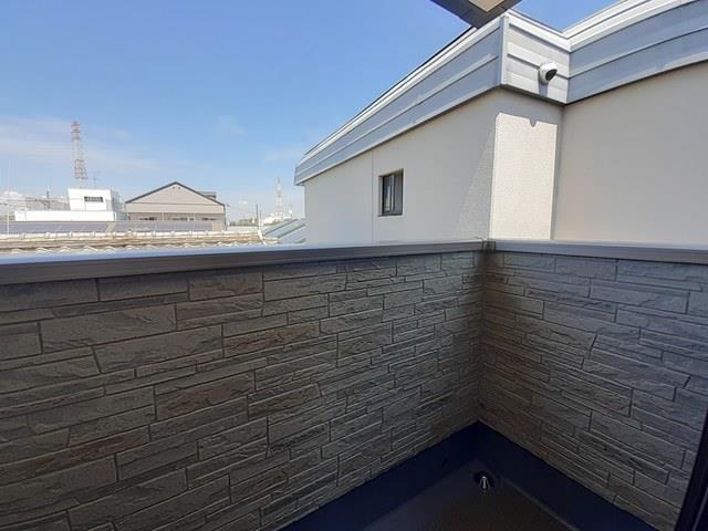 ����8