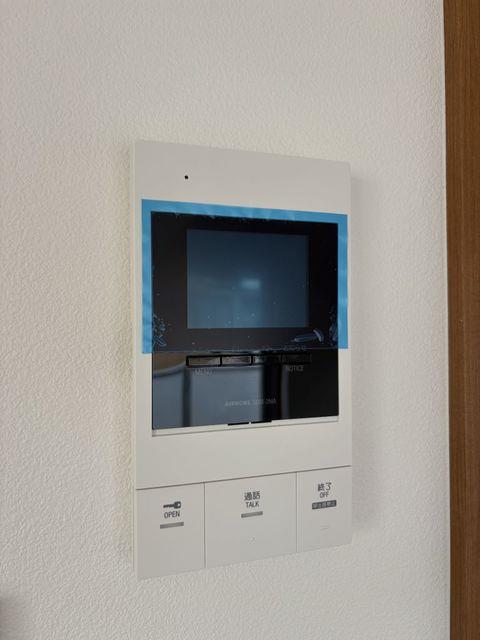 ����10