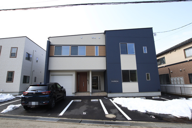 �ΐ쌧����s�ᏼ���R����1�k�c�j