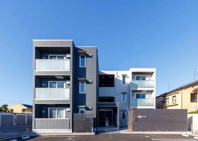 �h�q��������S���@����w�i�o�X�E�㏔�]��A�k��7���j