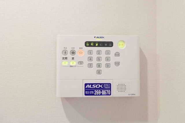����11