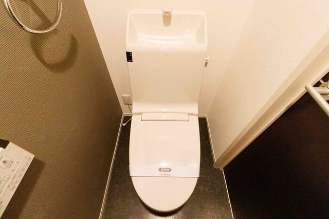 ����6
