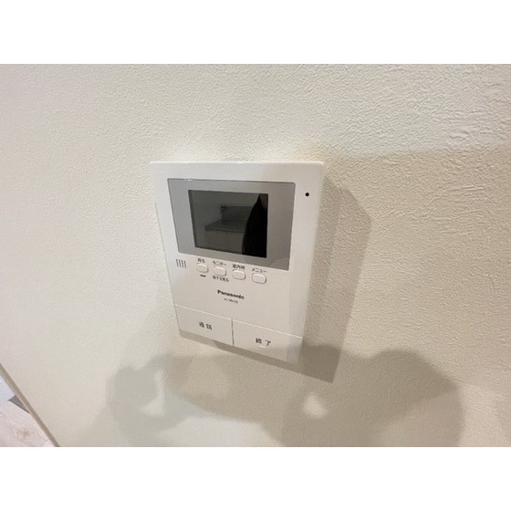 ����9