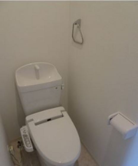 ����4