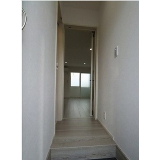 ����8