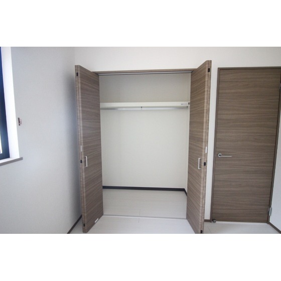 ����11