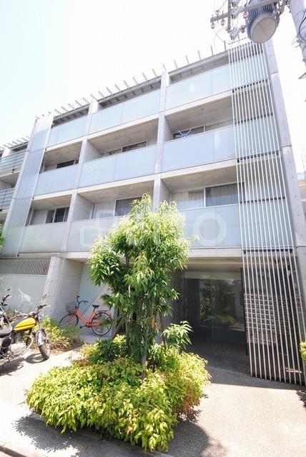 ���s�{���s�s������c�����m����1�j