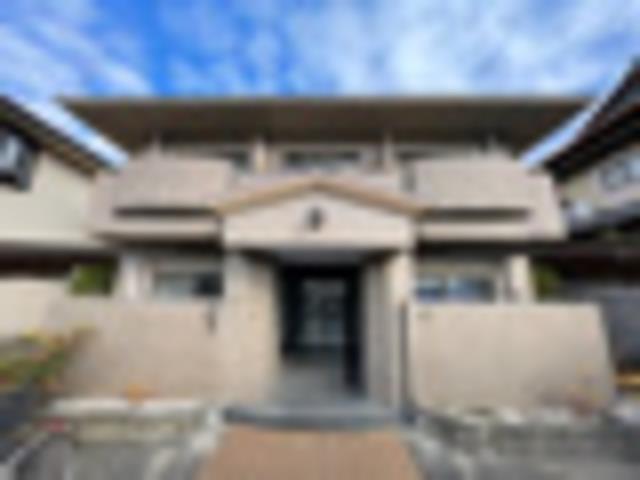 ���s�{���s�s�������q����1�j