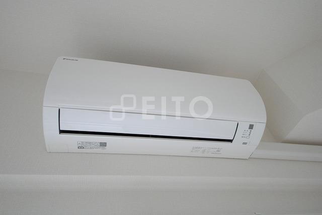 ����10