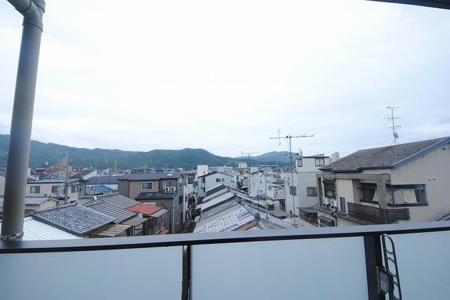 ����8