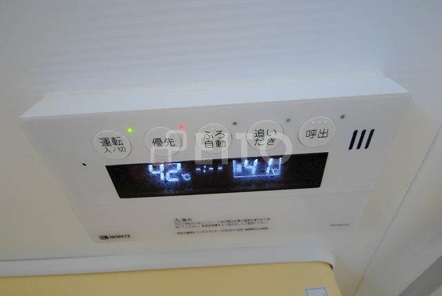 ����10