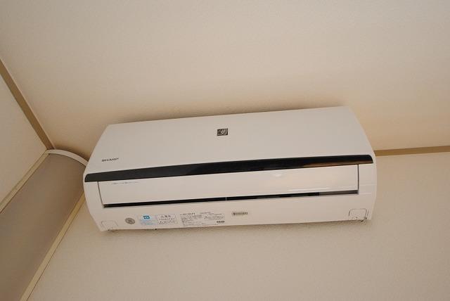 ����10