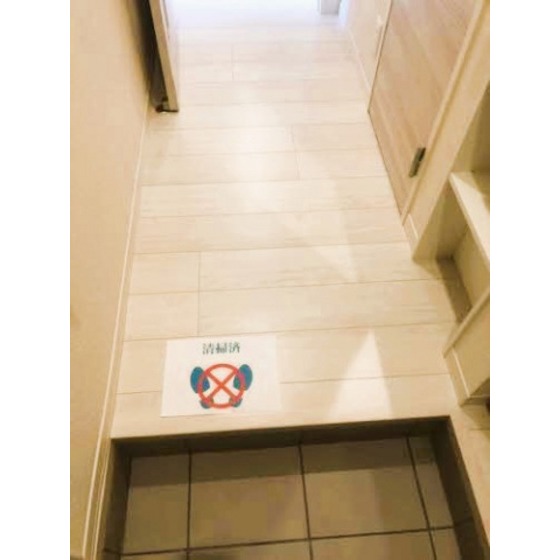 ����8