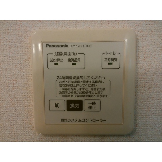 ����13