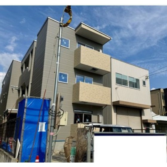 �������{���@����w�i�k��9���j