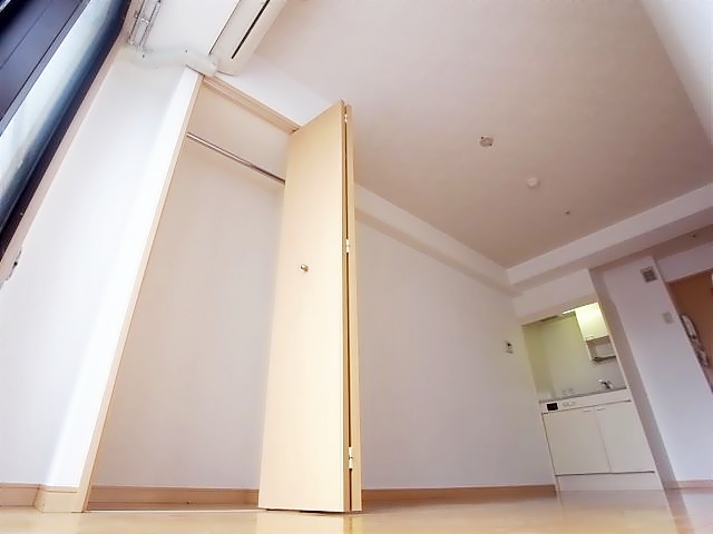 ����7