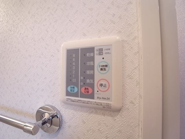 ����11