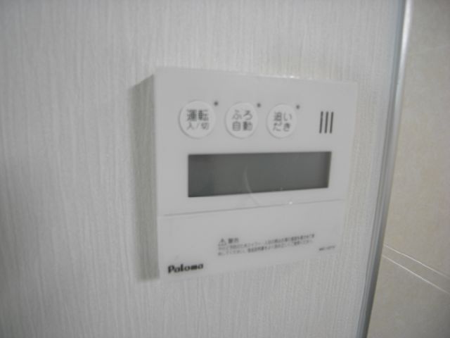 ����11