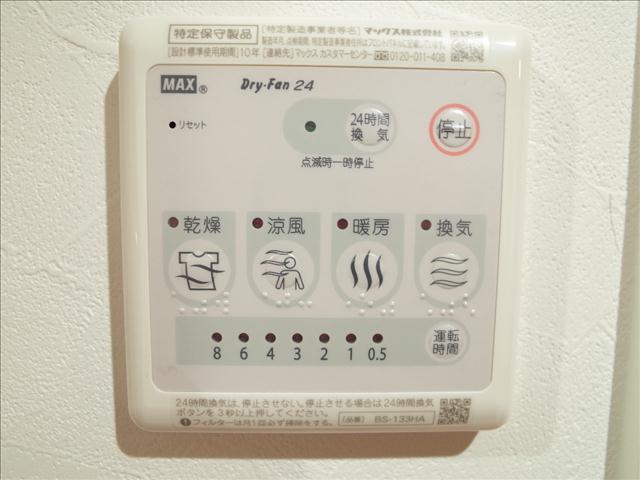 ����13