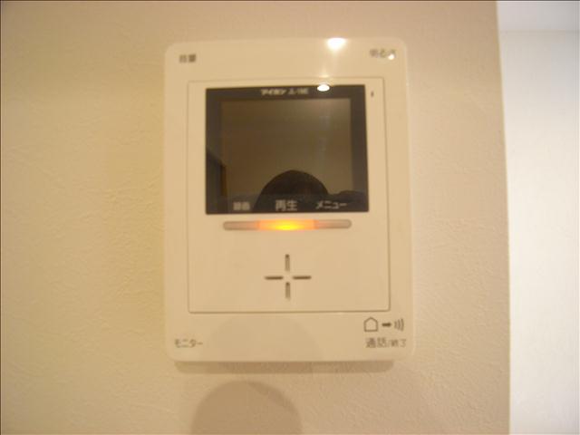 ����10