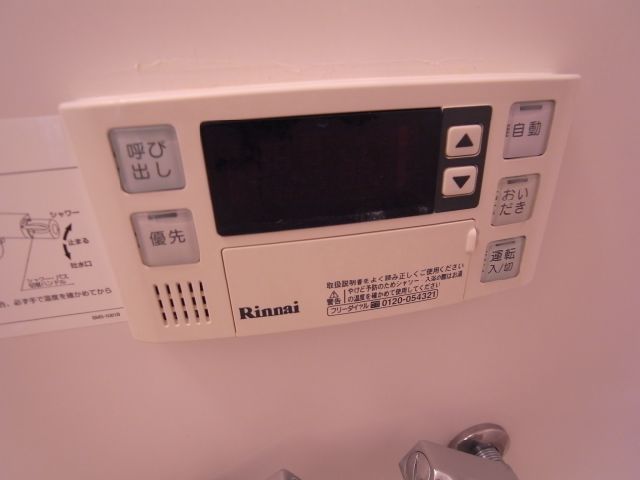 ����16