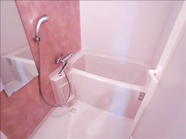 ����3