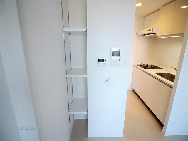 ����14
