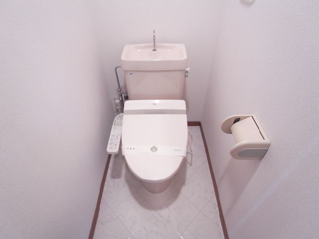 ����5