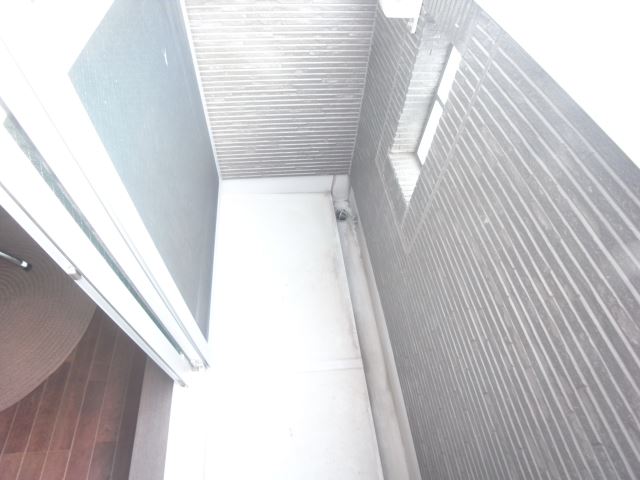 ����8