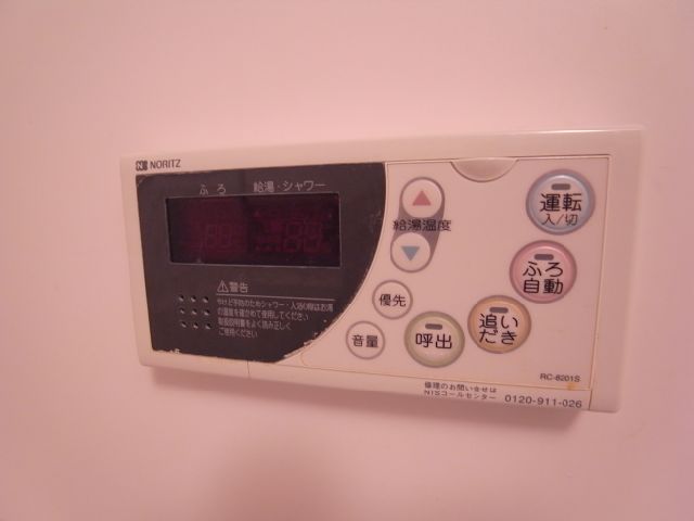 ����11