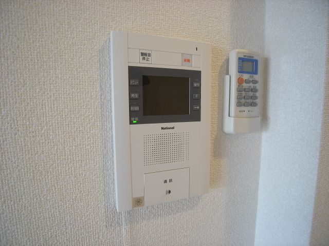 ����10