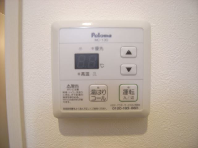 ����11