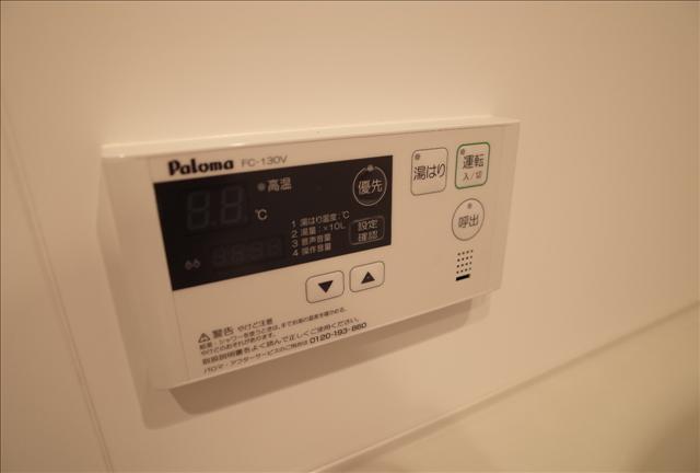 ����11